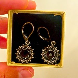 Great for weddings going out light weight goes with everything